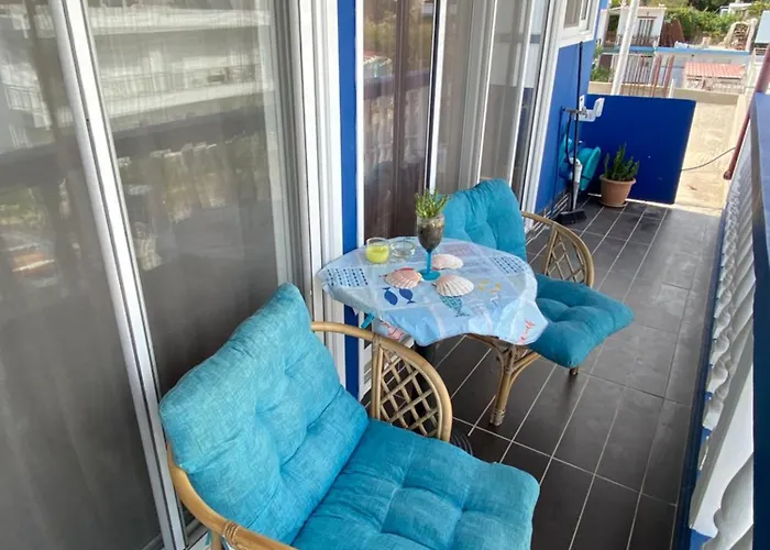 Nikos Meltemi Family Penthouse Daire *