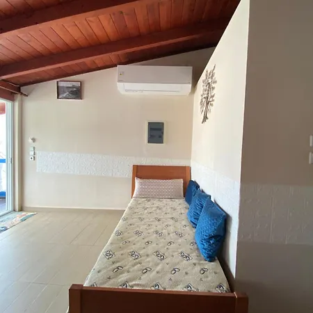 Nikos Meltemi Family Penthouse 아파트 아크앤젤로스