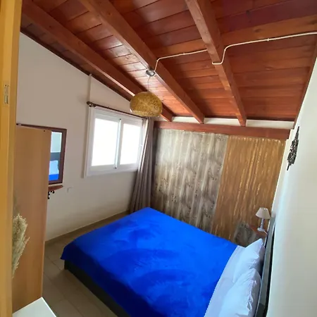 Nikos Meltemi Family Penthouse 아크앤젤로스