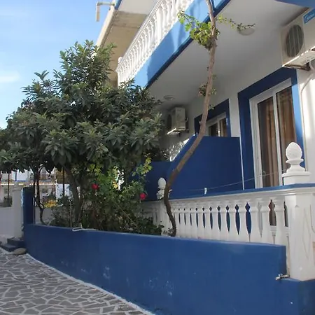 Nikos Meltemi Family Penthouse *