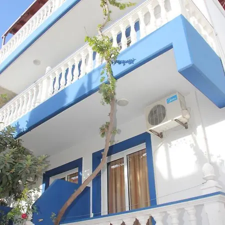 아파트 Nikos Meltemi Family Penthouse 아크앤젤로스