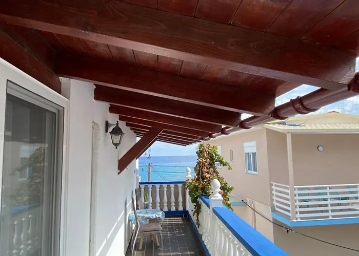 Nikos Meltemi Family Penthouse