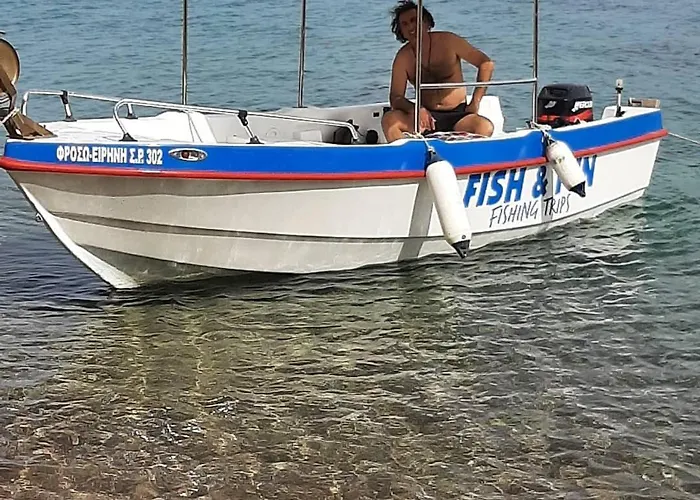 Nikos Meltemi Family Penthouse *